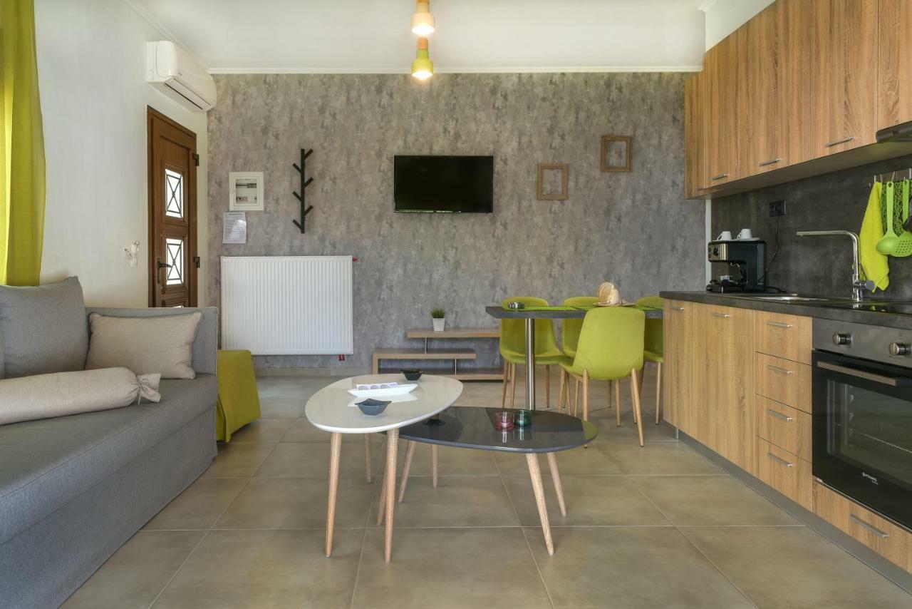 Νautilus Luxury Apartments Ierissos Dış mekan fotoğraf